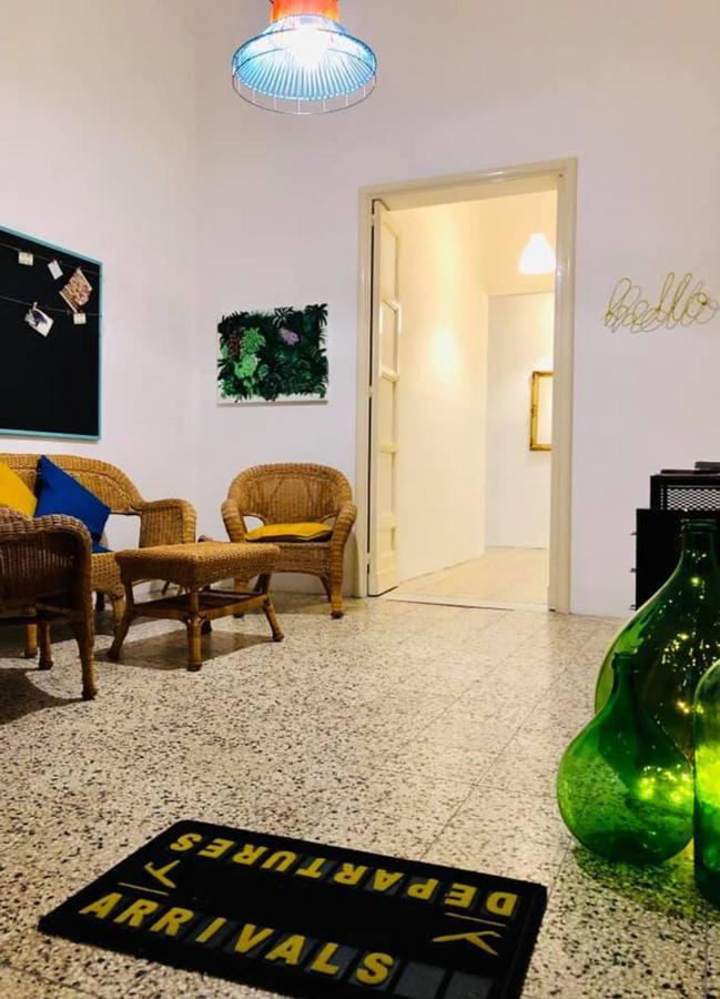 Living Simply Panzió Catania-Fontanarossai nemzetközi repülőtér Kültér fotó