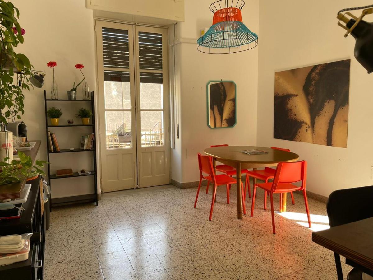 Living Simply Panzió Catania-Fontanarossai nemzetközi repülőtér Kültér fotó